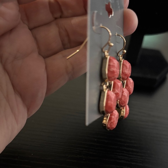 Style & Co. Gold Tone and Faux Coral Earrings NWT - Picture 2 of 2